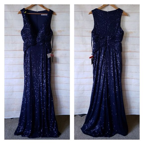 Elegant Navy Sequin Gown - Picture 4 of 14